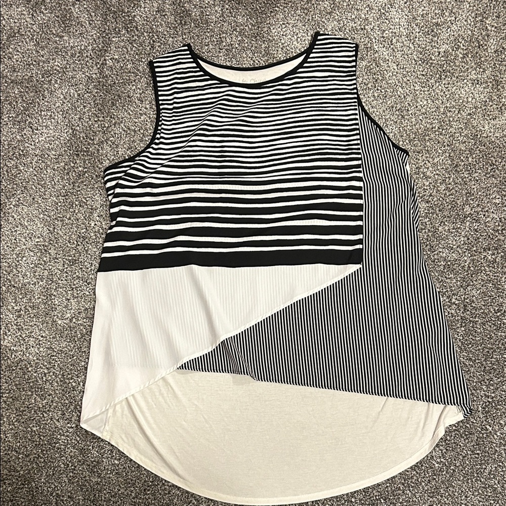Chico's Black and White Geometric Striped Tank Top size 3